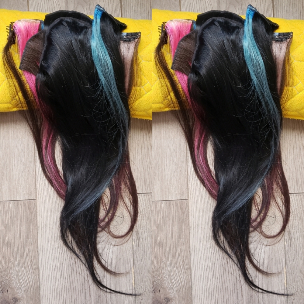 ποΈ Play with a Color Clip in Hair Extensions πβ€ - Picture 1 of 9